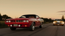  Plymouth Cuda     Dodge Challenger